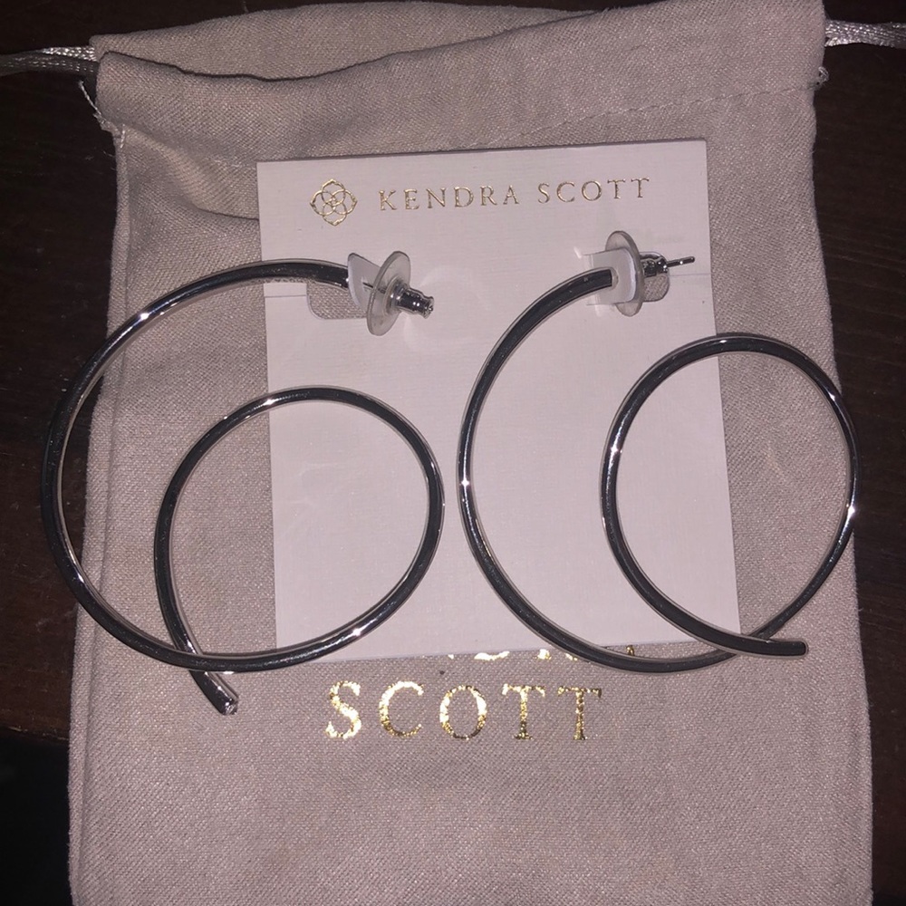 Kendra Scott Miles Hoops in silver